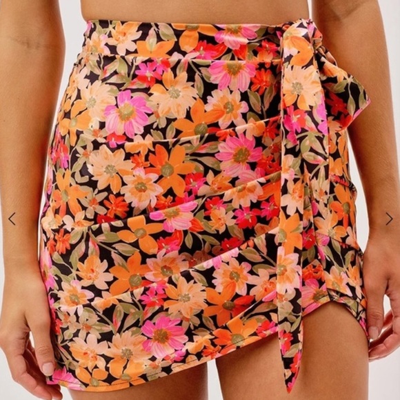 For Love and Lemons Gilles Mini Skirt - Picture 3 of 6